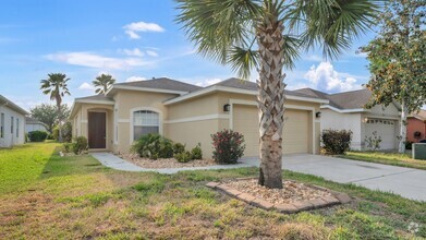 Building Photo - Immaculate 3BD/2BTH Home in Water's Edge o...