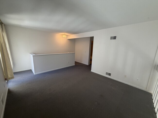 Building Photo - 2461 S Xanadu Way