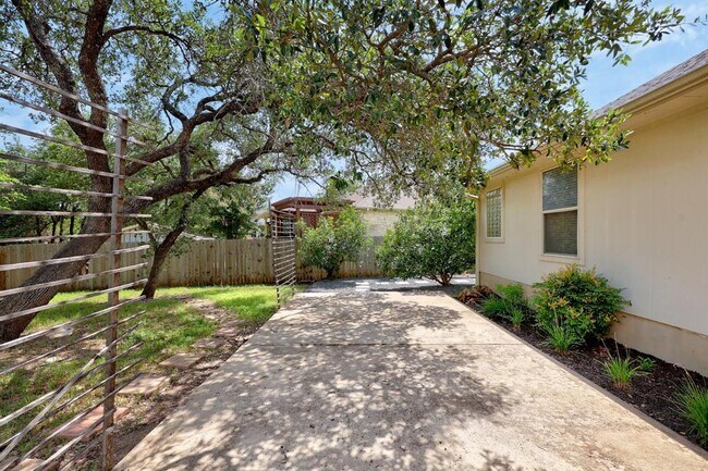 Building Photo - 3321 Winding River Trail