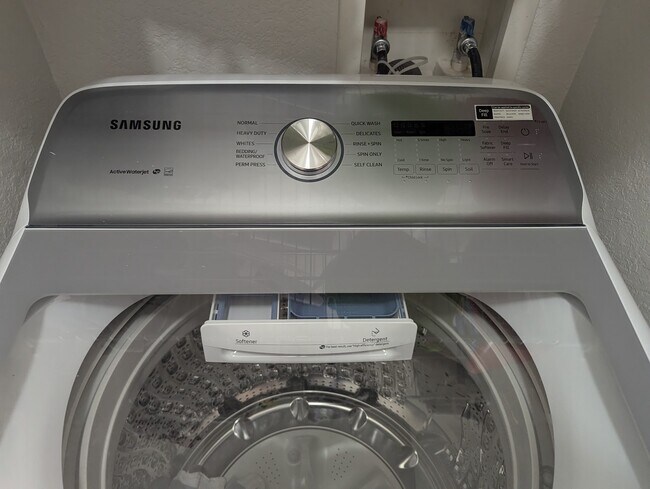 Building Photo - 3751 Conroy Rd