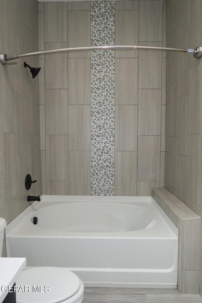 Building Photo - 13153 Cozy Cove Ave