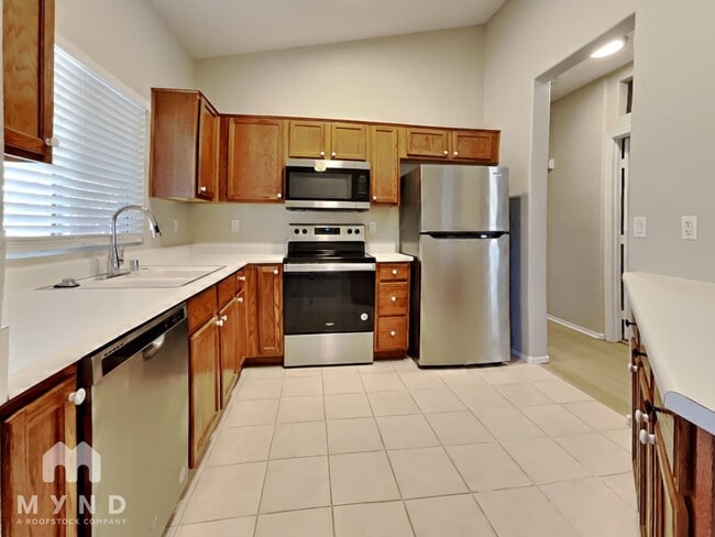 Building Photo - 17217 N Larkspur Ln