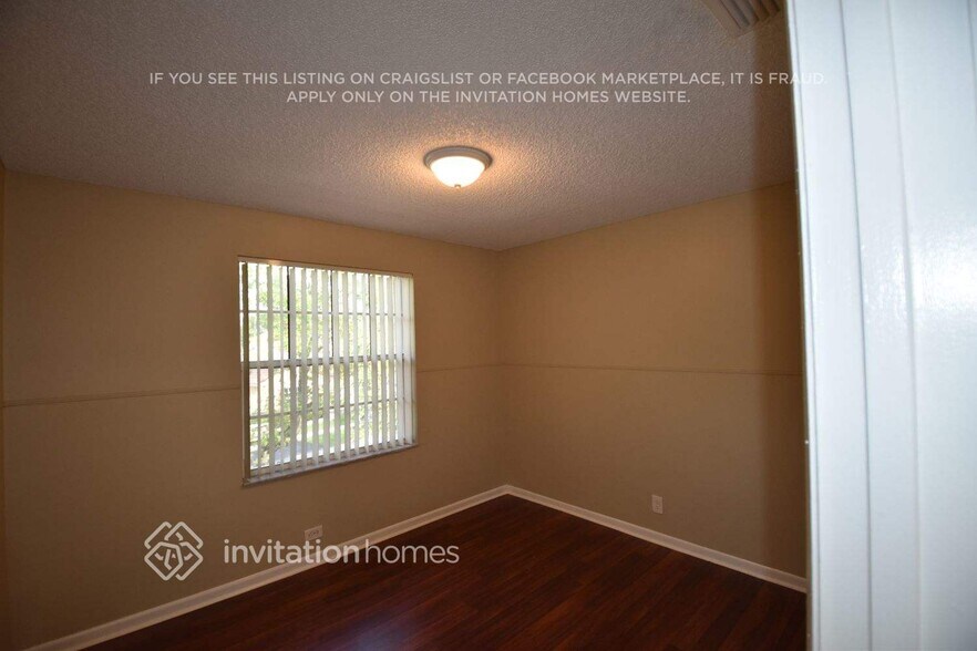 Building Photo - 17860 SW 11th Ct