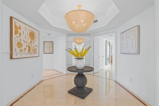 Building Photo - 1643 Brickell Ave