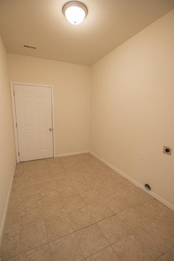 Building Photo - 1930 CENTER St