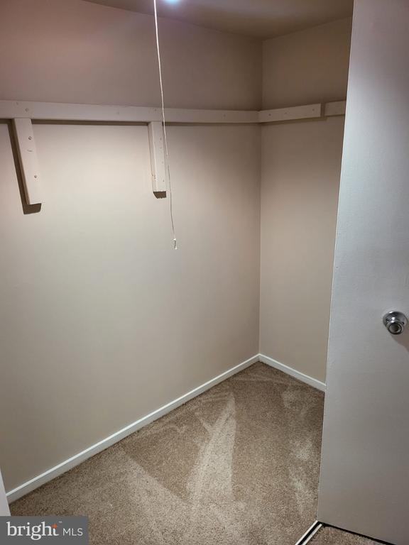 Building Photo - 19305 Club House Rd