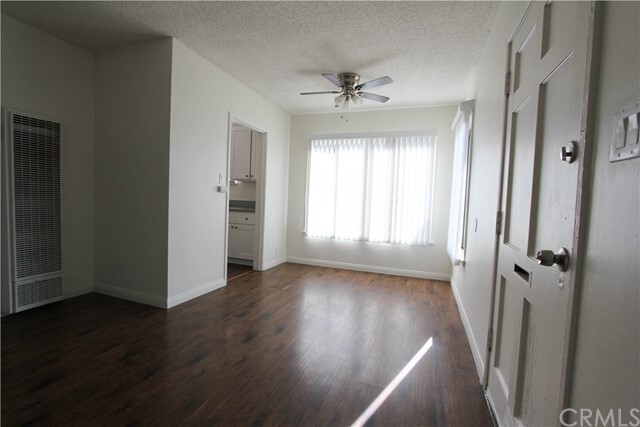 Building Photo - 5660 Linden Ave