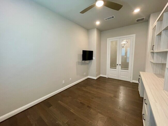 Building Photo - 28162 Briarwood Pass