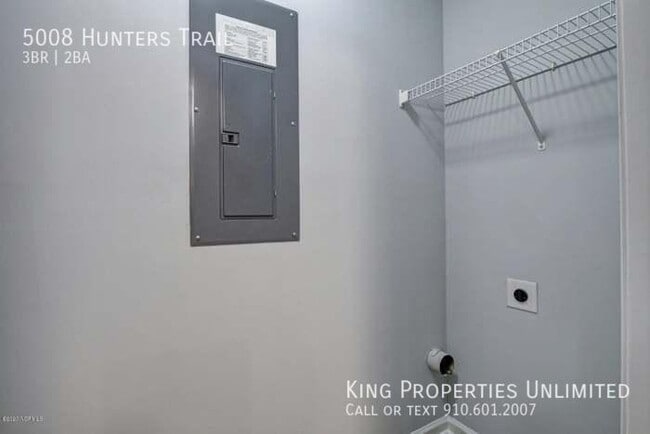 Building Photo - 5008 Hunters Trail