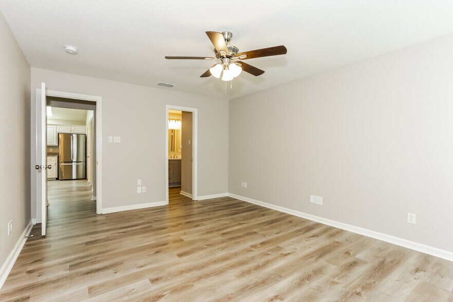 Building Photo - 1521 Creekstone Ct