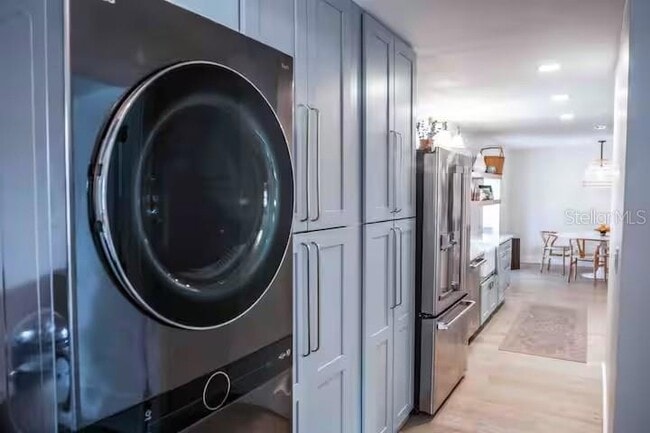 Building Photo - 2433 Lydia Way