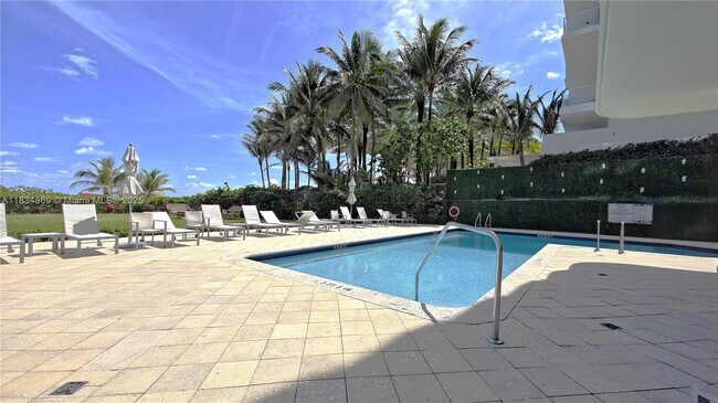 Building Photo - 9455 Collins Ave