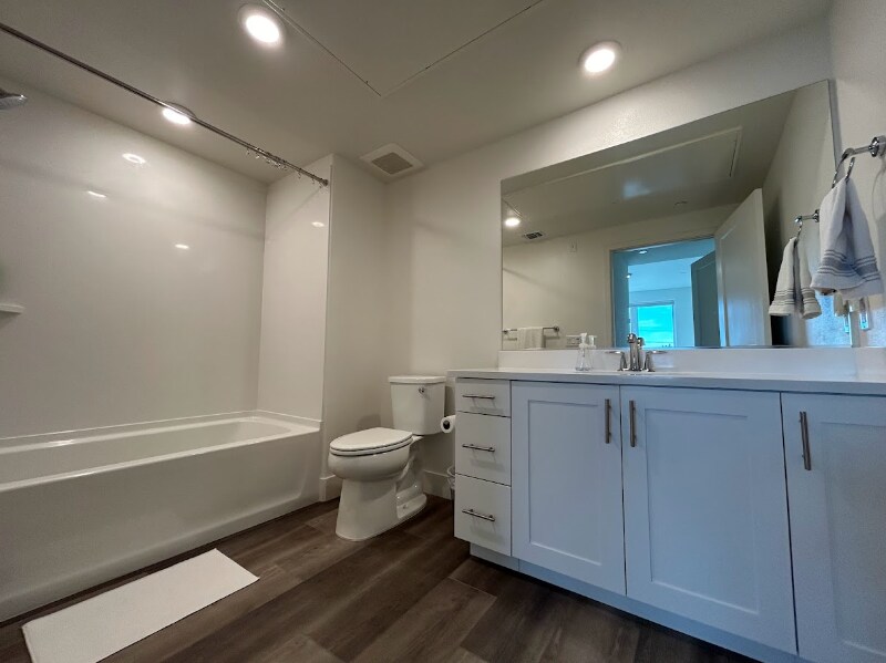 Building Photo - 3578 Rambla Pl