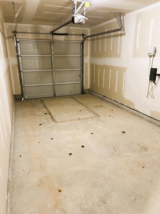 Building Photo - 3231 NW 147th Ter