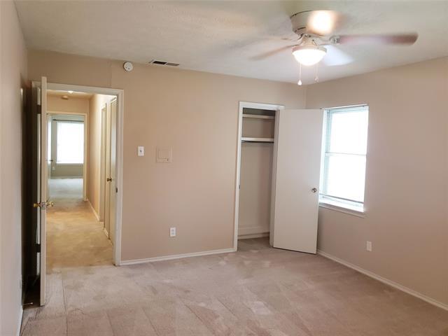 Building Photo - 7012 Kingsbury Dr
