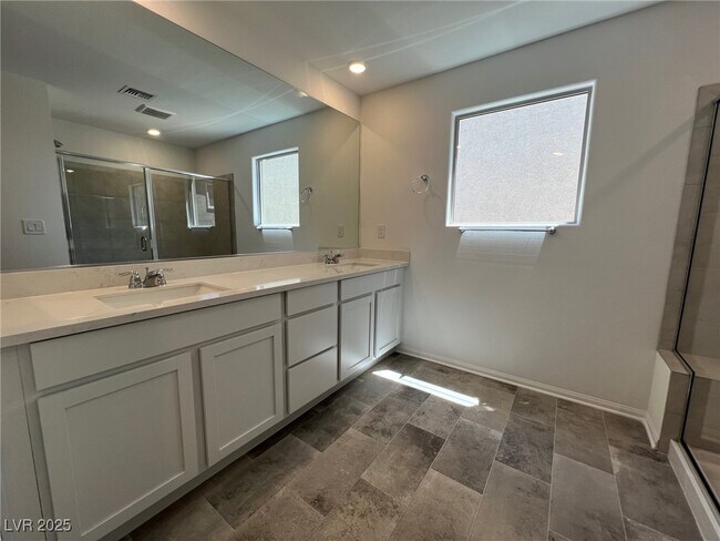 Building Photo - 7470 S Pioneer Way