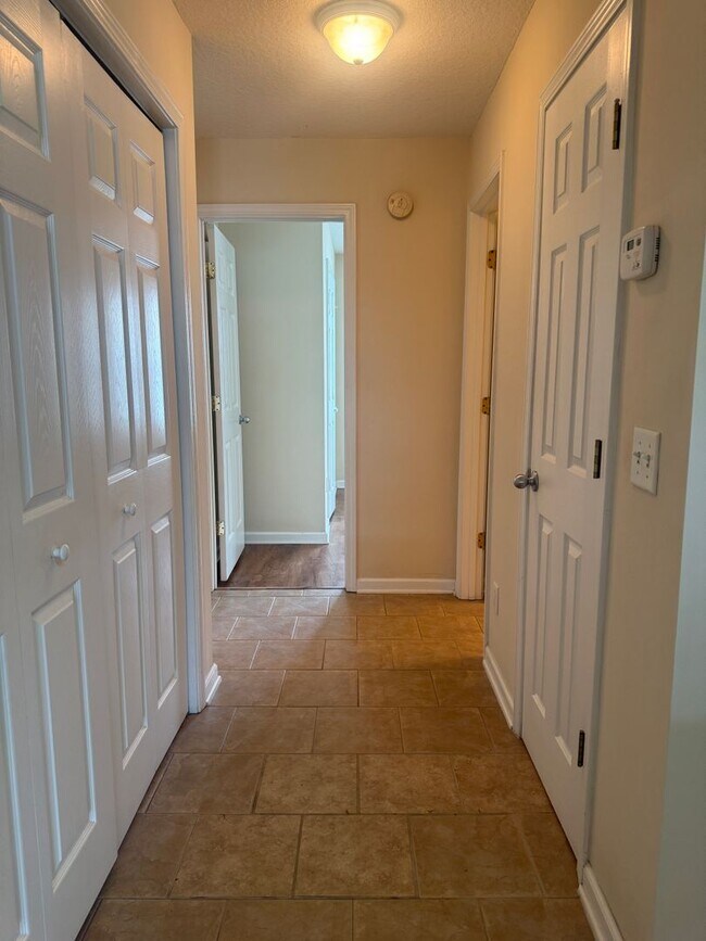 Building Photo - 300 Promise Ln