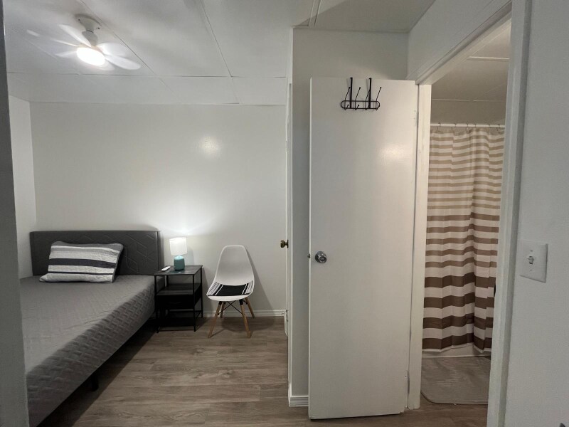 Building Photo - 920 N 9th St Rd