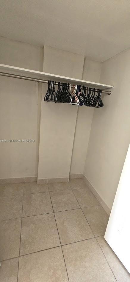 Building Photo - 2025 NE 164th St