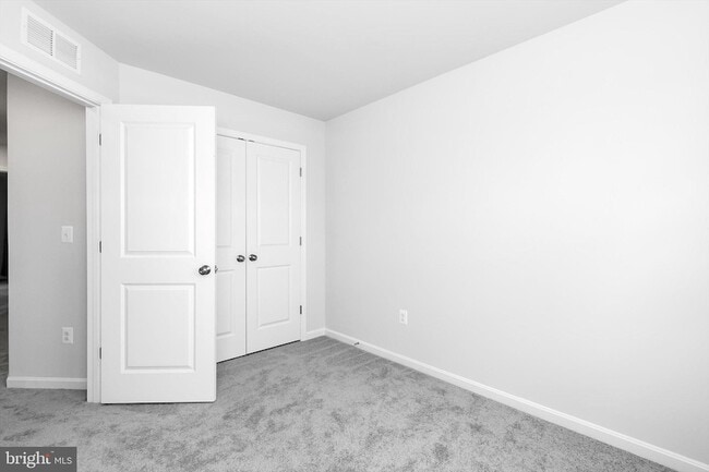 Building Photo - 206 Telluride Wy