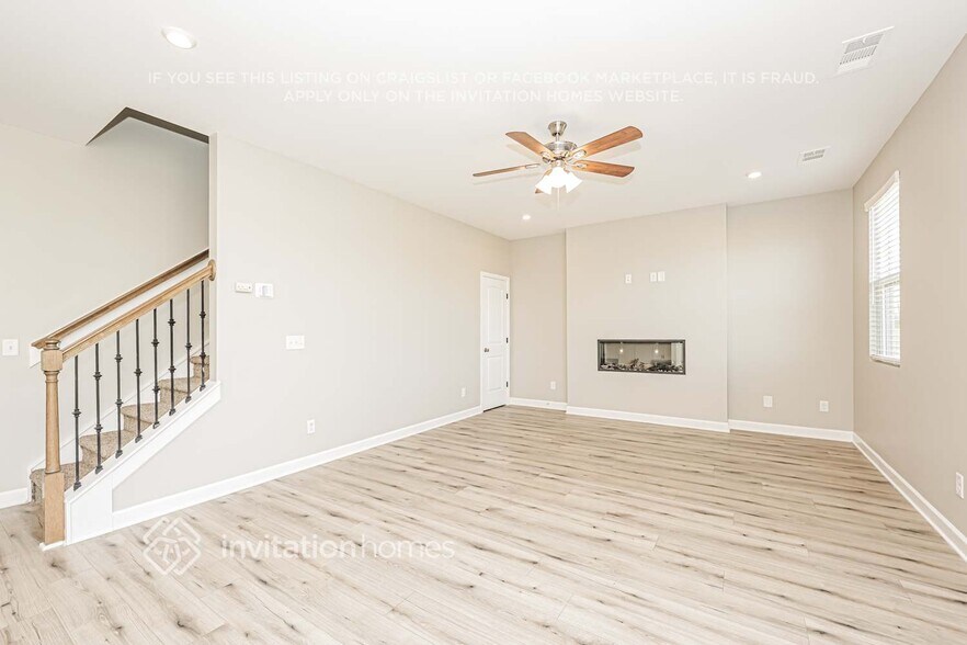 Building Photo - 4313 Hoboken Wy