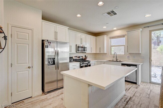 Building Photo - 6363 Amelia Ridge Ave