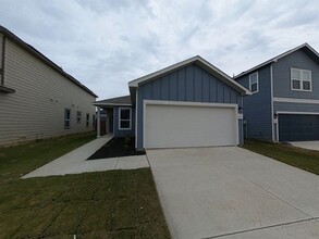 Building Photo - New Home Near Texas A&M San Antonio