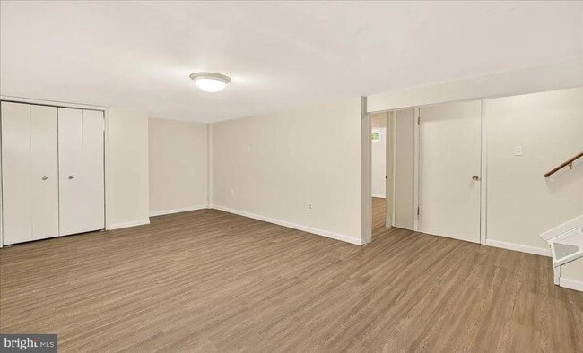 Building Photo - 7203 Peekskill Dr