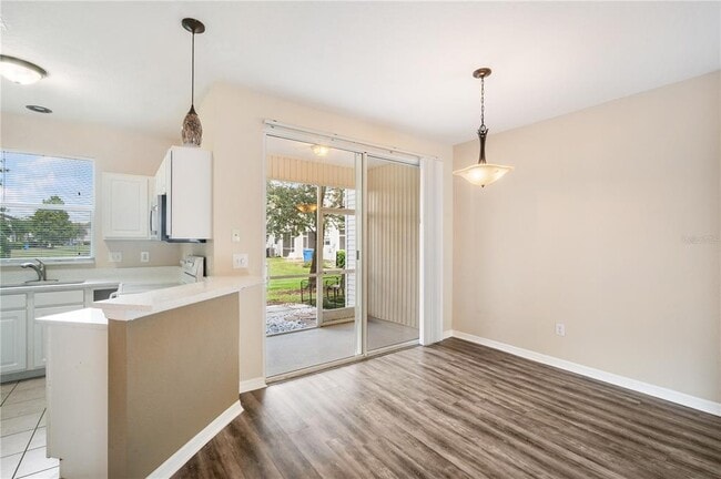Building Photo - 12429 Country White Cir