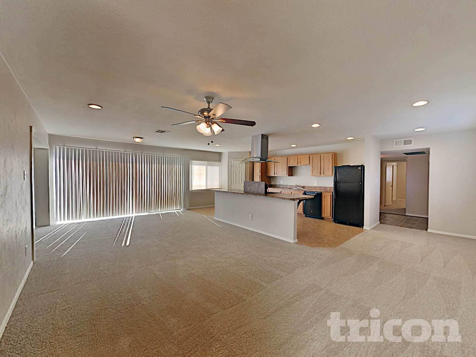 Building Photo - 13129 N 21st Dr