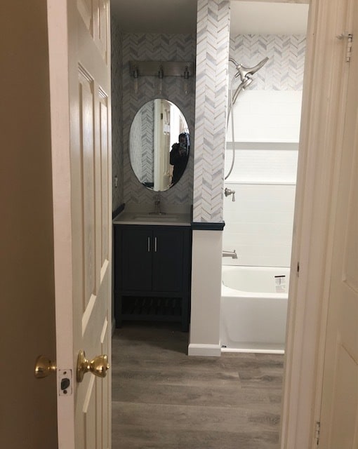 Master Bathroom - 1307 Hamilton St