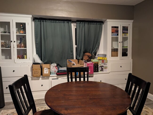 Building Photo - 2184 Wascana Ave