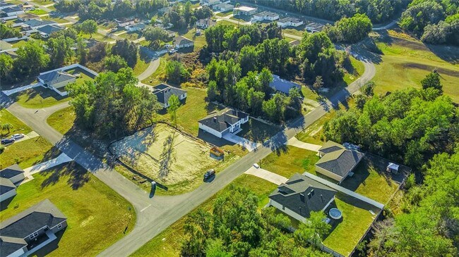 Building Photo - 13690 SW 43rd Cir