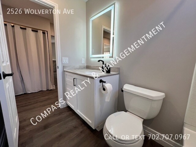 Building Photo - 2526 Wolverton Ave
