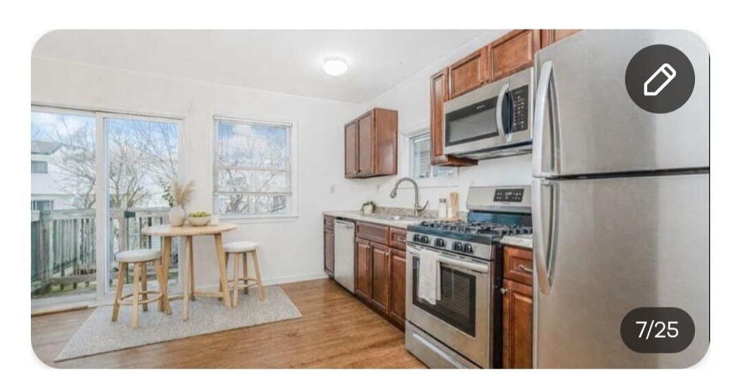 Building Photo - 107 Baden Pl