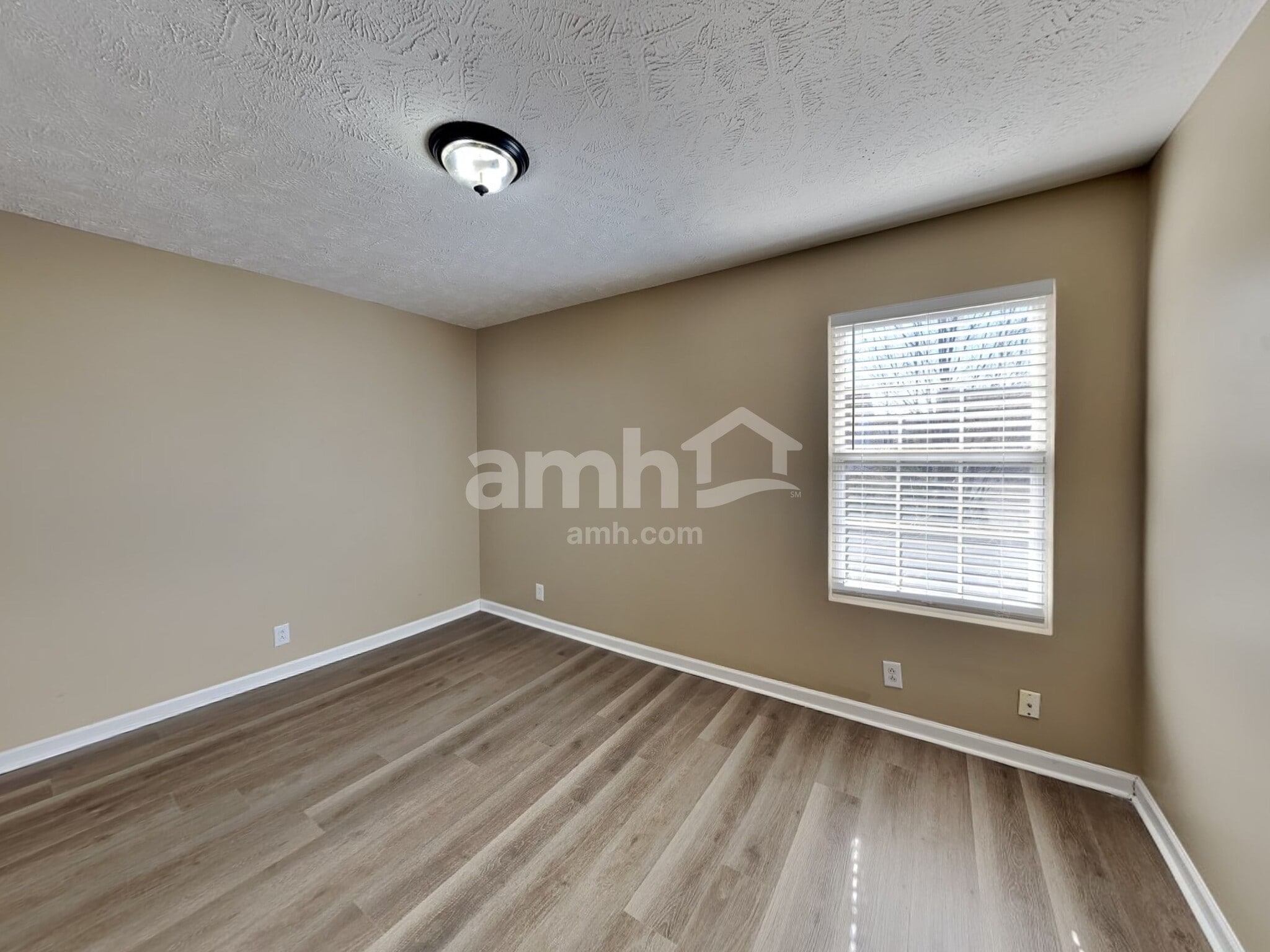 Building Photo - 4861 Nina Marie Ave