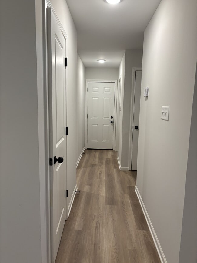 Building Photo - 457 Fernhill Cove