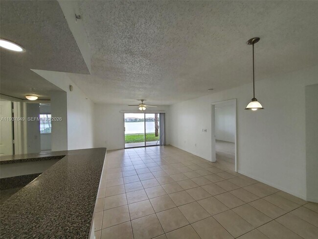 Building Photo - 5041 Wiles Rd