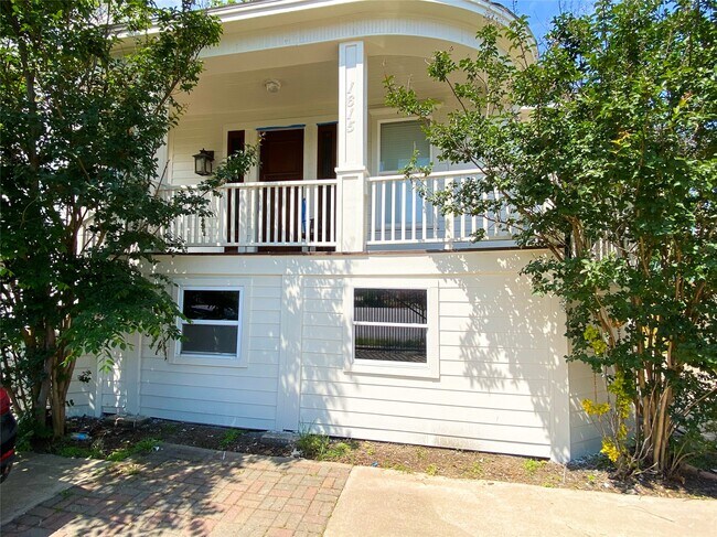 Building Photo - 1615 Houston Ave