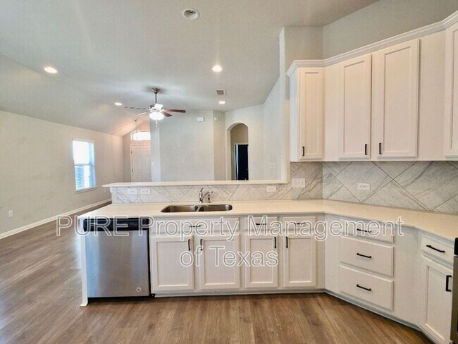 Building Photo - 13208 Mariscan St