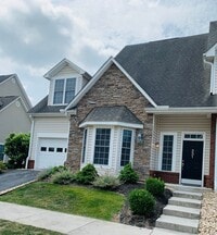 Building Photo - 331 Sheliah Ct