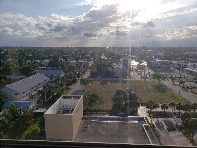 Building Photo - 111 Briny Ave