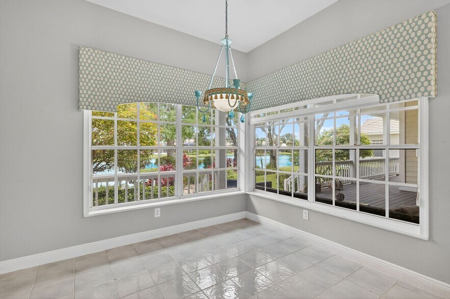 Building Photo - 11592 Timberline Cir