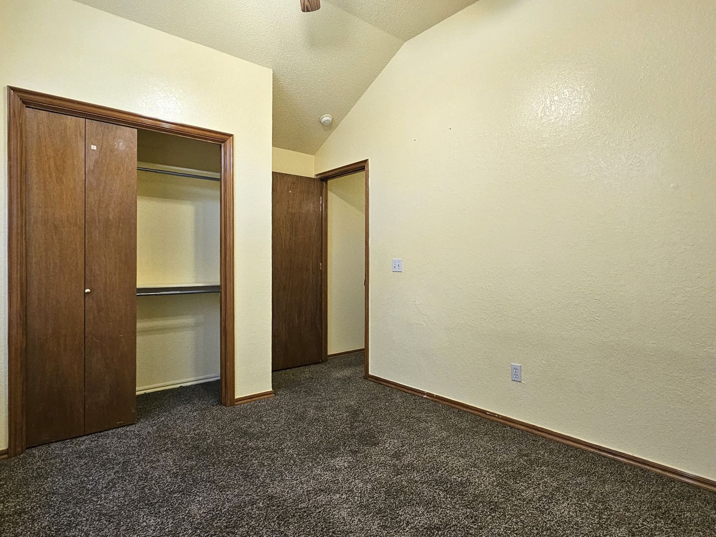 Building Photo - 205 N Eastgate Dr