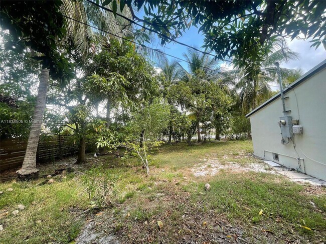 Building Photo - 891 NW 33rd Terrace