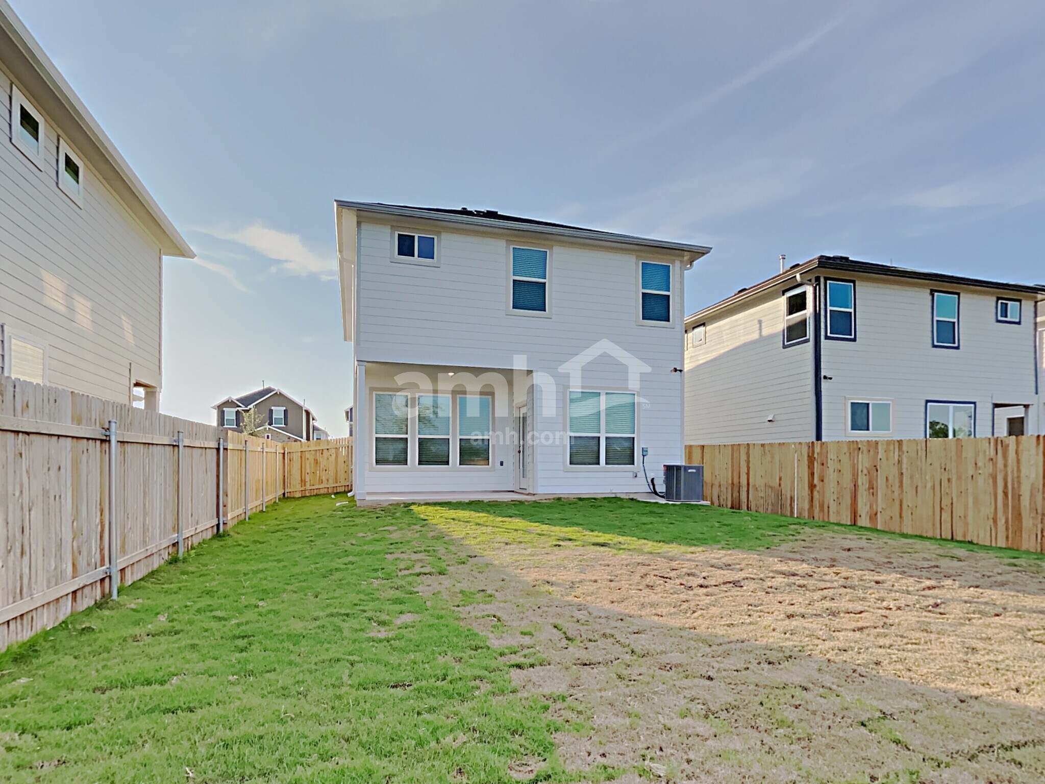 Building Photo - 2710 Lillybrook Ln