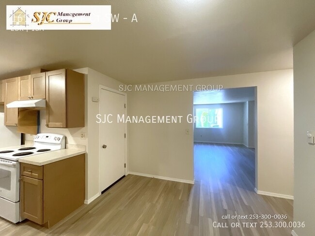 Building Photo - 1615 29 Ave Ct SW