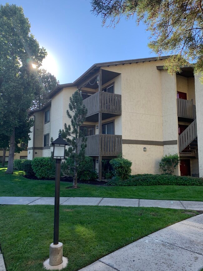 Elmwood Apts 4320 S 700 E Salt Lake City UT 84107 Apartment Finder