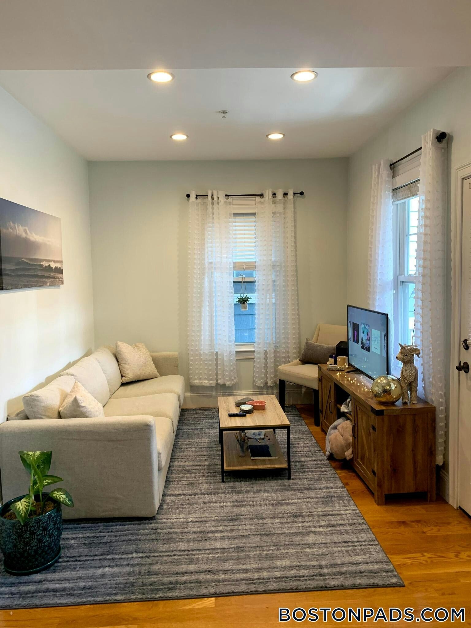 Building Photo - 26 Washburn St