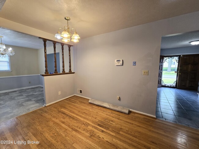 Building Photo - 4515 Lambert Rd